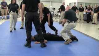 preview picture of video 'Albuquerque Police Department Cadets Get Hit with an X26 Taser in Certification Class'