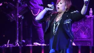 Neon Lights - Demi Lovato LIVE (Columbus 3/22)