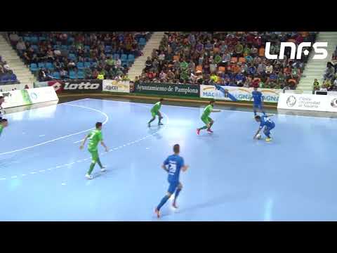 Paradas Asier en el Osasuna Magna - Santiago Futsal. 1J