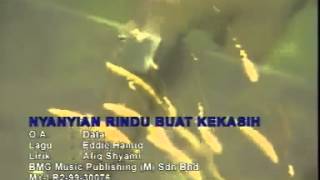 Download lagu Along Spoon - Nyanyian Rindu Buat Kekasih (Cover Version) mp3 Download lagu Along Spoon - Nyanyian Rindu Buat Kekasih (Cover Version) mp3