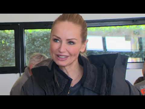 download lagu mp3 mp4 Africa Eco Race, download lagu Africa Eco Race gratis, unduh video klip Africa Eco Race