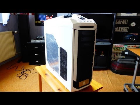 Das Netzteil ins Gehäuse einbauen