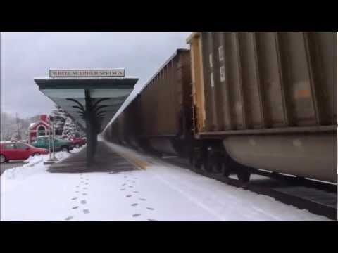CSX E596 At Whie Sulphur Springs On the Allegheny Subdivision.