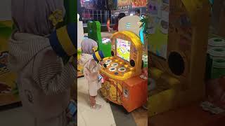 Download lagu Suasana lebaran hari ke-dua di Trans studio mp3