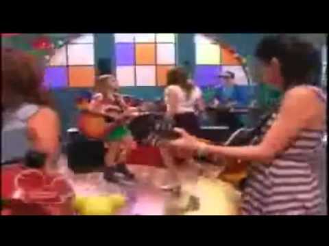 Lucia Gil - Cancion Violetta