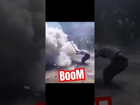 Men risk their lives to set off explosions: Exploding Hammer Festival in San Juan de la Vega, Mexico
