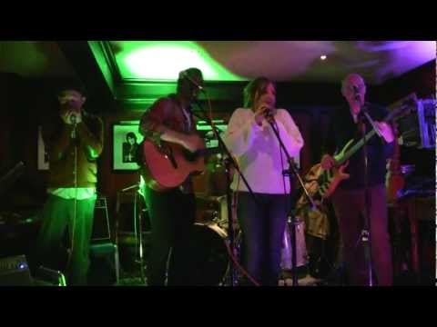'The Swaps' performing Live at 'ACOUSTIC ROOTS' @ The Clarendon, L/Spa