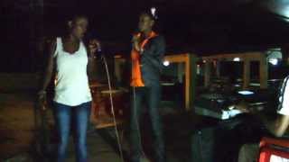 Heryssa Dakota et Audy la Néa interprètent une chanson de Françoise Hardy