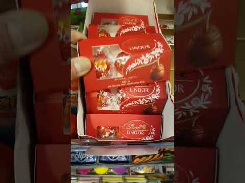 LINDOR CHOCOLATE RED OR GOLD FOR CHRISTMAS#youtubeshorts #asmr #shorts #satisfying