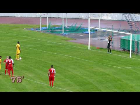 Les 2 pénaltys du FCM contre St Louis