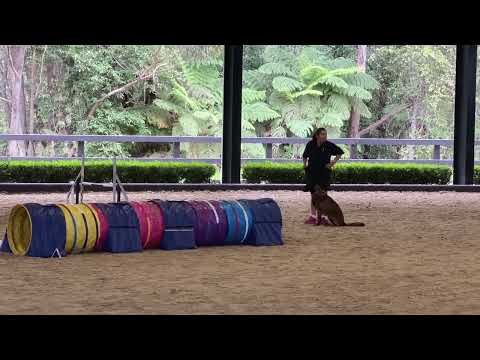 Emi & Elga @ Maria Thiry Seminar 26th March 2023