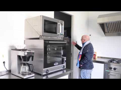 Nieuwe kantine van voetbalvereniging Duinrand S. in Schoorl