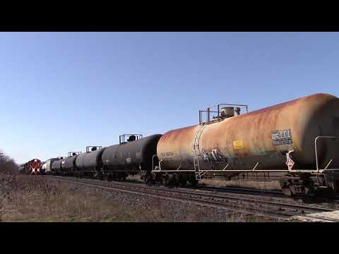 04.02.21 CN 5715 Races CN 2035 at Sheils Ln