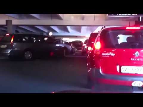 Car horns to the beat - funny