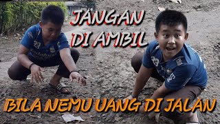 Download lagu Nemu Uang Di Jalan ambil apa jangan...? mp3 Download lagu Nemu Uang Di Jalan ambil apa jangan...? mp3