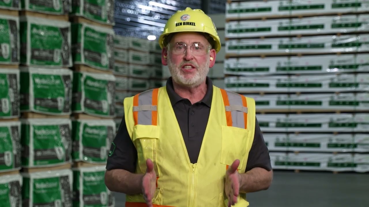 הדגמת אש: ציפוי פייבר צמנט של James Hardie ® עומד בתנאי אש קיצוניים thumbnail