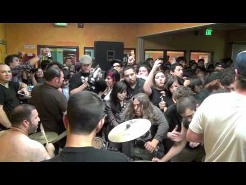 04 Los Dryheavers - Strung Out (Final Show 6-11-11)