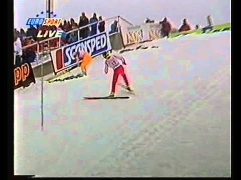 Adam Malysz - 100.5 m - Oslo 1995