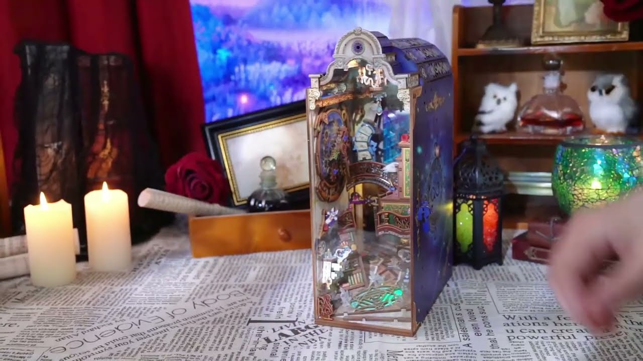 Tonecheer Magical Library Book Nook Kit