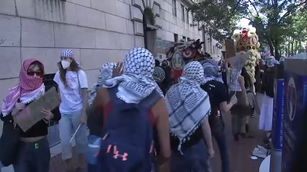 Demonstrators protest outside Columbia University on first day of classes