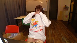 ノー●ラで生配信するパ●チラ店長