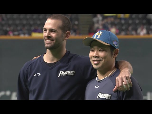 ファイターズ・近藤選手・マルティネス投手ヒーローインタビュー 10/15 F-L