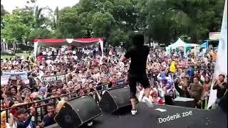 Download lagu SETIA BAND - ETA TERANGKANLAH LIVE mp3