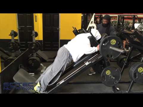 Shawn "Flexatron" Rhoden trains hamstrings at The Mecca