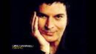 Gino Vannelli - Moment to moment