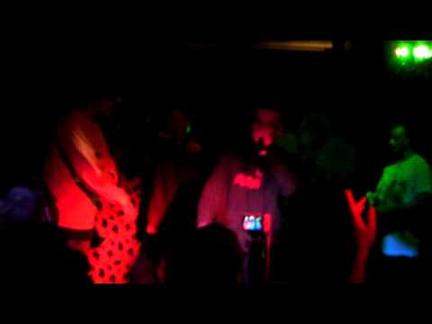 Pjentak/Siejek/Rin feat. Plejer- Masz coś do mnie (LIVE!27.11 klub InDecks)