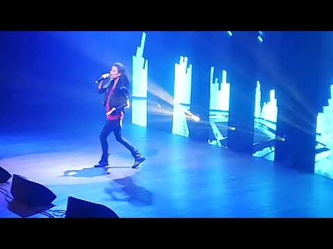 Ištrauka iš koncerto .Viktorija ,Emilija ,Rytis.Gitaros ir vokalo akademija