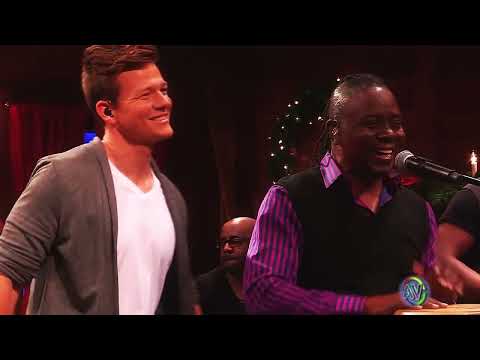 Earth, Wind & Fire ft  Tyler Ward - December September (Christmas Live)