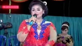 Download lagu KIJING MIRING - GARENG PALUR vs MBOKE NDEMBIK live in BATURETNO mp3