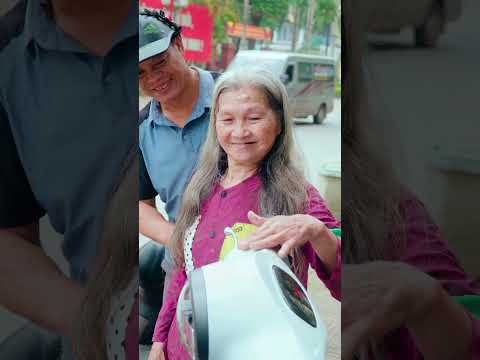 How did the mother sacrifice to be able to buy the motorbike? 🏍️💔👩‍👧#homeless #trending #shorts