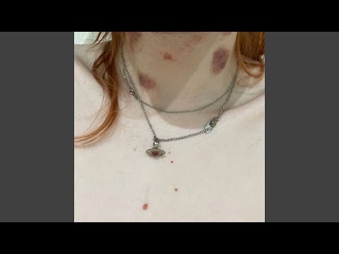 грустные губы