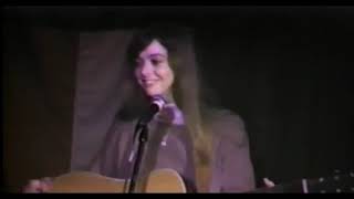 Nanci Griffith - Mary and Omie (1984) solo