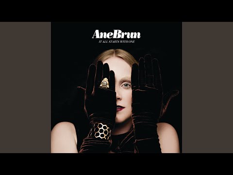 Videoclip de What's Happening with You And Him — Ane Brun