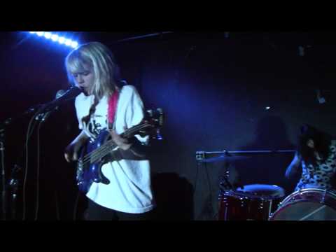 SKATING POLLY :FUZZ STEILACOOM CD CONCERT  1of 4