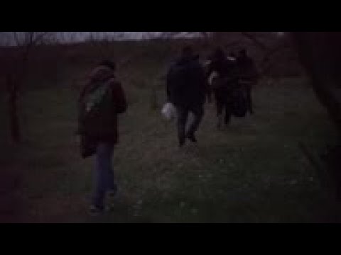 Migrants try to cross Evros River on dinghy