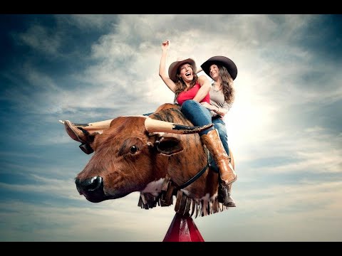 Mechanical Bull Riding at The Calgary Stampede 2023 #calgarystampede #calgary #bullriding