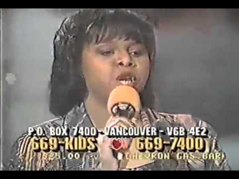 Warren Wiebe and Deniece Williams perform on the Variety Club Telethon
