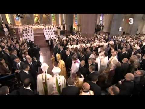 Pope Benedict XVI listens to the Escolania de Montserrat