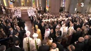 Pope Benedict XVI listens to the Escolania de Montserrat