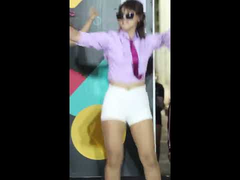 180324 HALO cover Momoland (Ploy as Hyebin) - BBoom BBoom (뿜뿜) @ Centralplaza Chaengwattana Cover