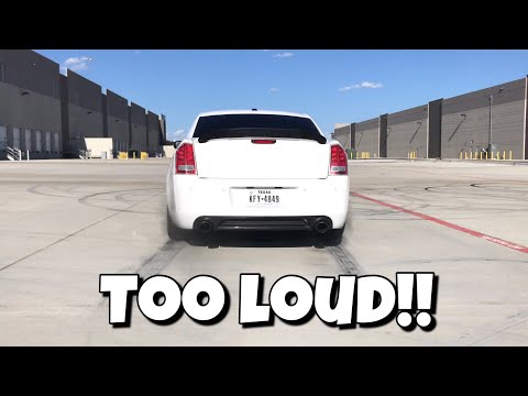 2013 Chrysler 300 SRT8 SLP Loudmouth Exhaust | Start, Rev, Launch Control, Burnout