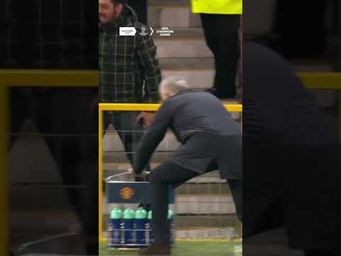 Mourinho jubelt ANDERS 😅