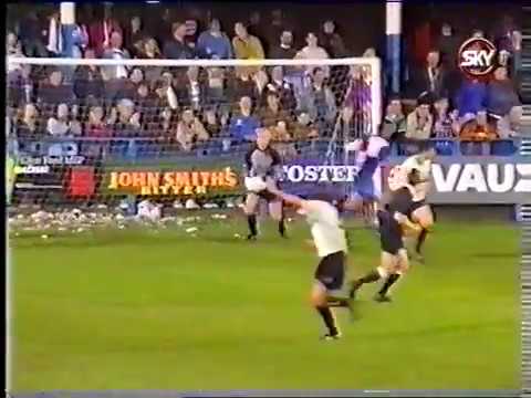 5th October 1993: Stalybridge Celtic 1-1 Halifax Town