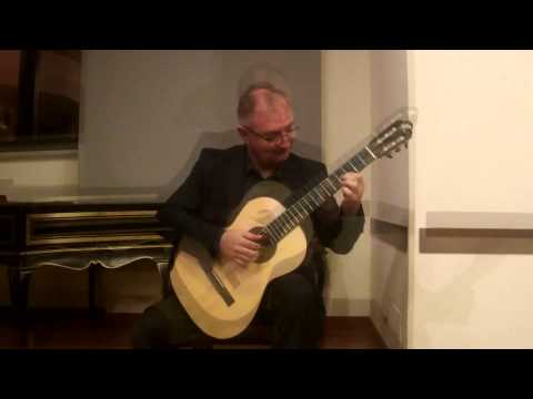Recital del M° Vito Nicola Paradiso: una chitarra in Frack
