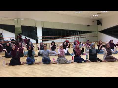 Dikir barat perempuan-Adinda