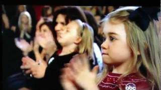 Vince Gill - It&#39;s the Most Wonderful Time of the Year (CMA)